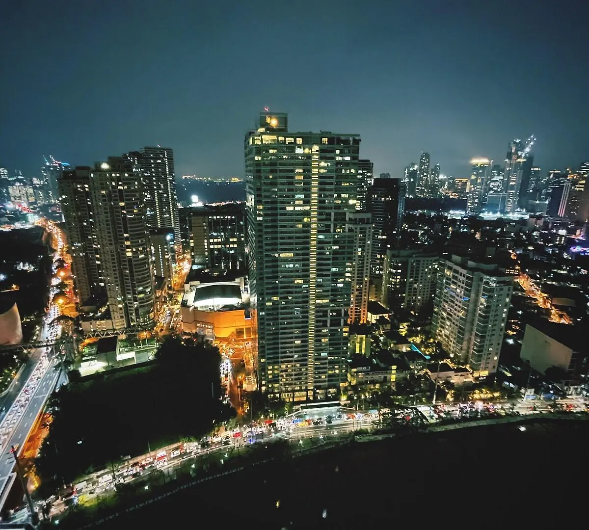 The Serene Escape Ph Rockwell Balcony View 1Br Manila