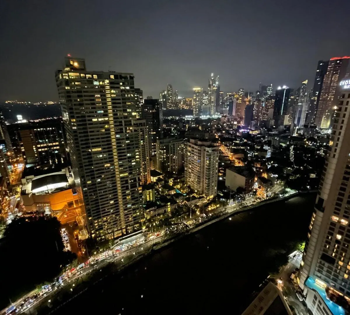The Serene Escape Ph Rockwell Balcony View 1Br Manila