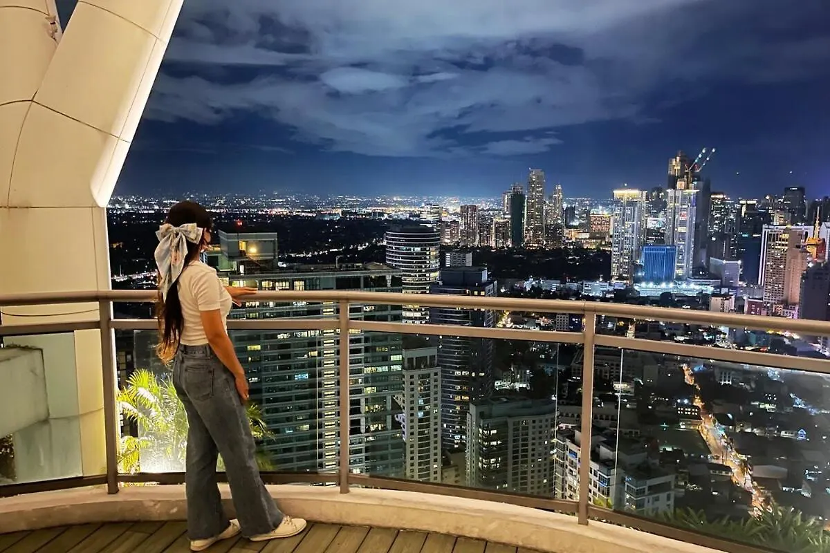 The Serene Escape Ph Rockwell Balcony View 1Br Manila 0*,  Philippines