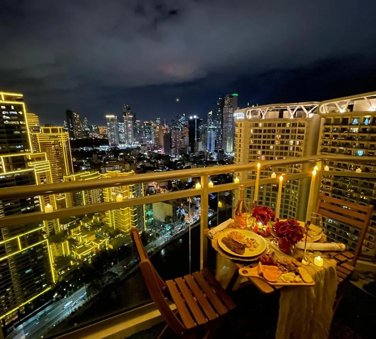 Apartment The Serene Escape Ph Rockwell Balcony View 1Br Manila