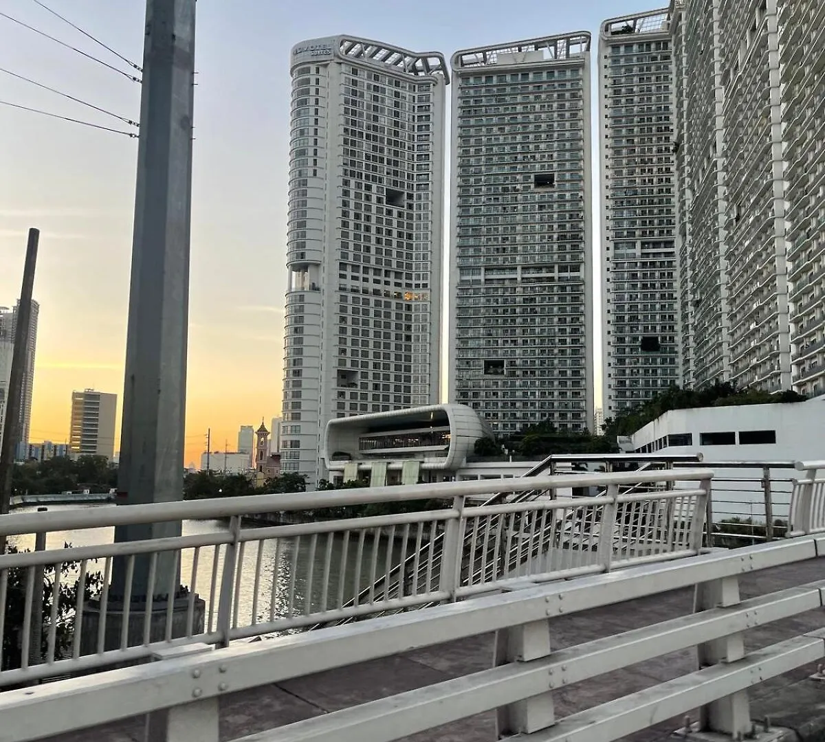 The Serene Escape Ph Rockwell Balcony View 1Br Manila Philippines